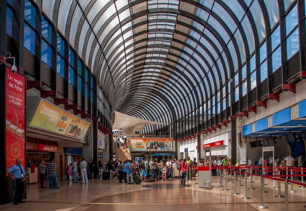 En conexión tránsito Medellín. En conexión tránsito Medellín.