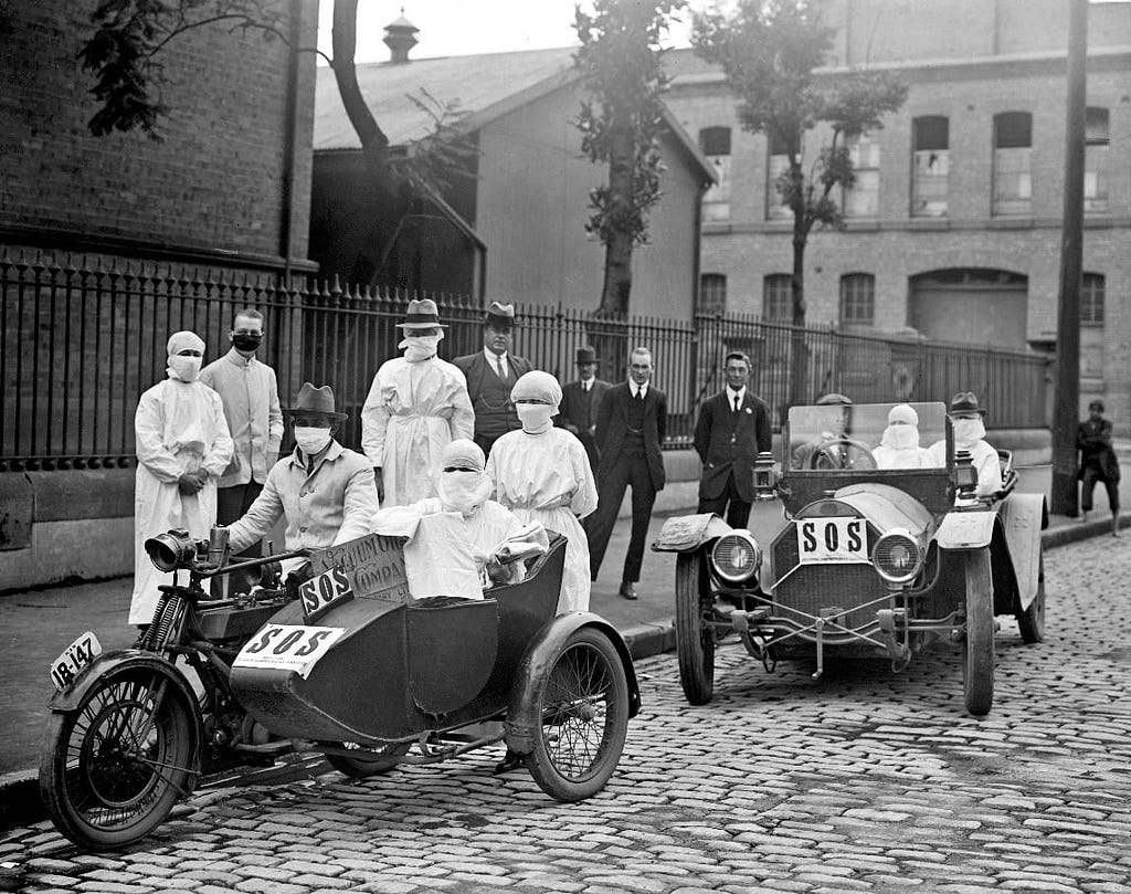 Spanish flu medical staff.