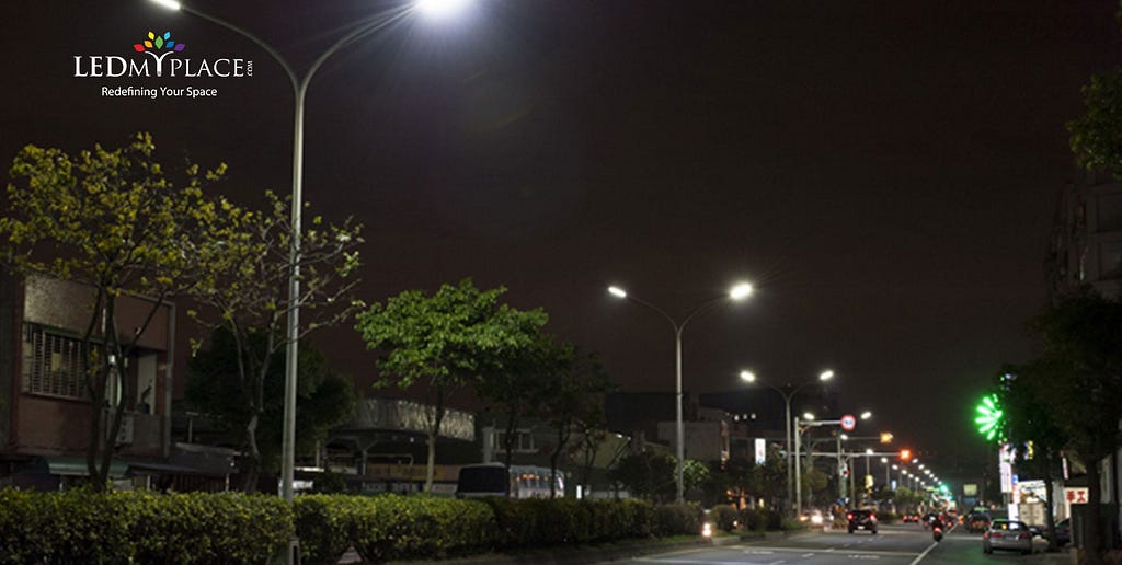 Night view of outdoor LED solar lights by LEDMyplace