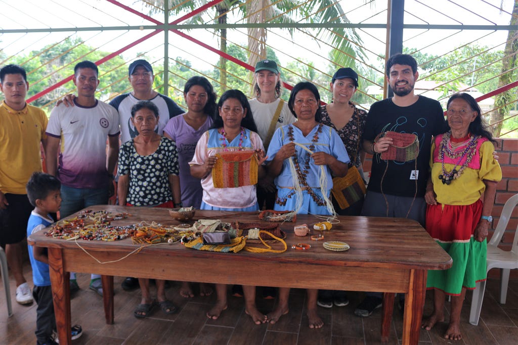 The Soto Tsiaya Indigenous community is restoring forests and creating handicrafts from natural products in these forests. Rafael Yunda / WWF-Ecuador