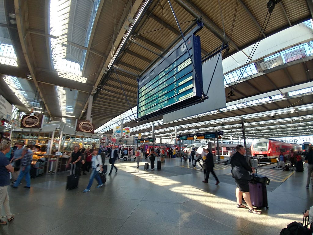 Motivf Blog - Medium - Insights from a Car-Free Life Abroad III: 6 CX Lessons on Public Transit Comfort