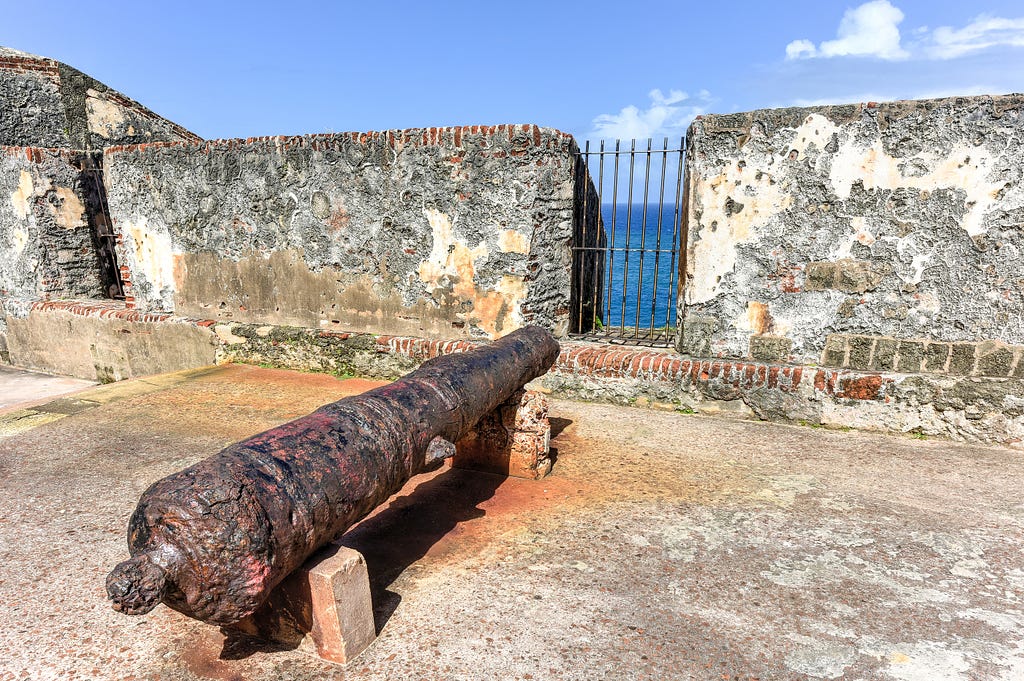 An historic cannon overlooking the sea in El Morro Castle