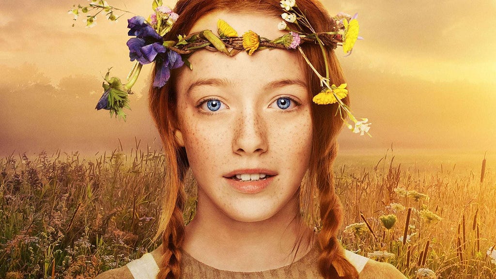 Atriz Amybeth McNulty no papel de Anne Shirley, da série Anne with an E, da Netflix.