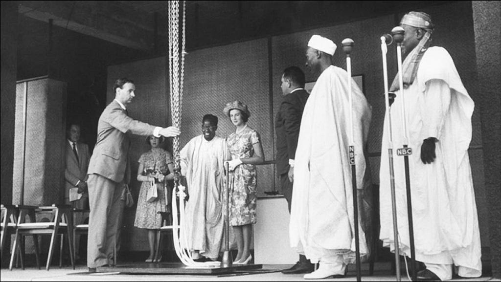 Prime Minister Tafawa Balewa and Queen Elizabeth of England during an event in Nigeria