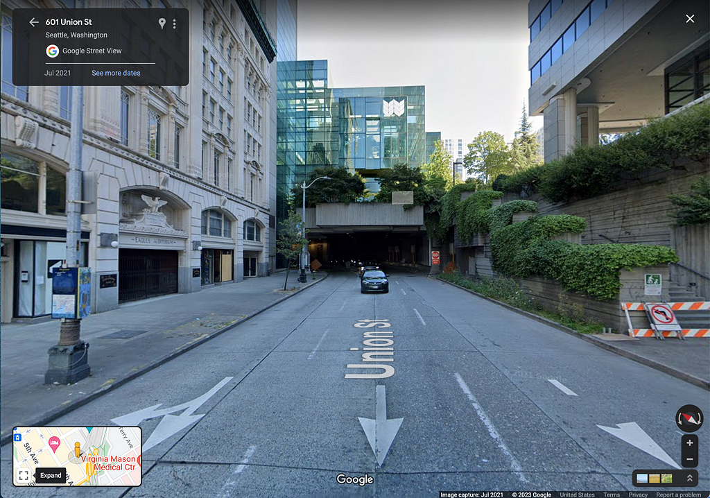 Google Street Map view at 601 Union St. looking toward the exit from the perspective of the intersection it leads into.