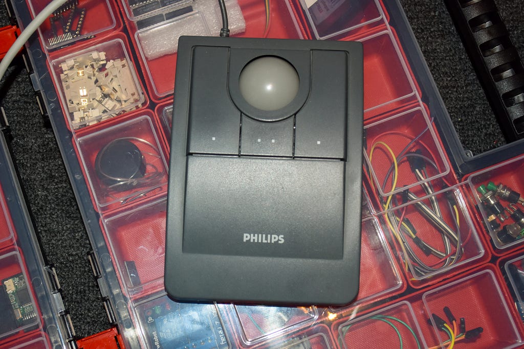 The Philips Trackball controller