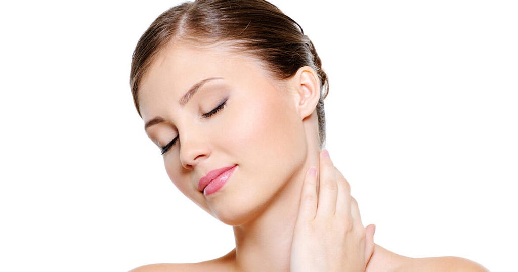 10 Neck Cream Options for Youthful and Wrinkle Free Neck
