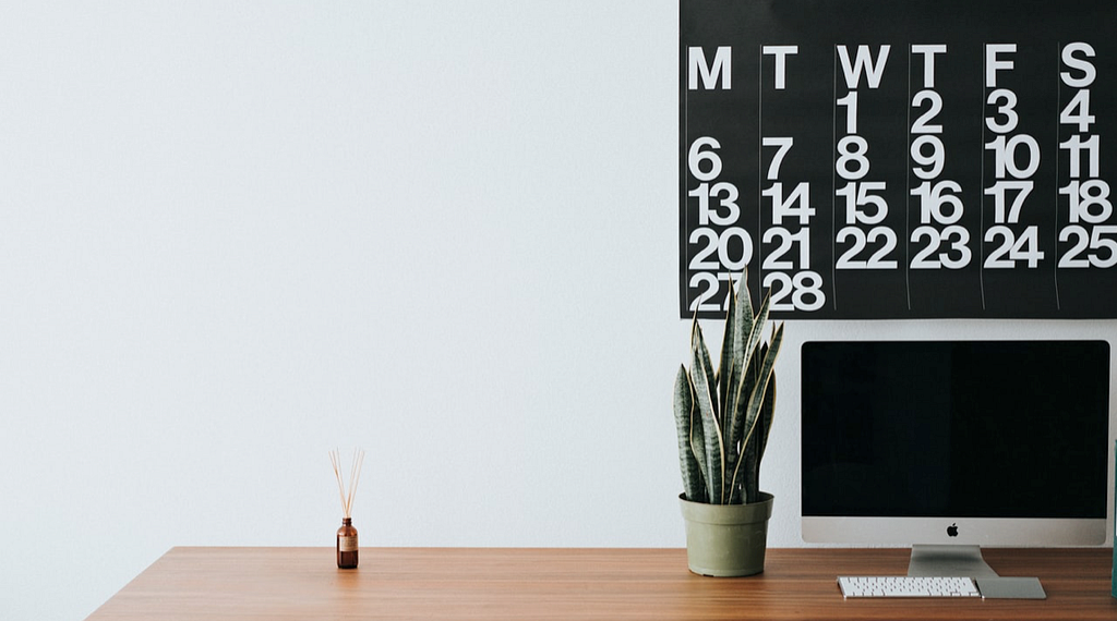 How To Make A Monthly Calendar With Real Data LaptrinhX