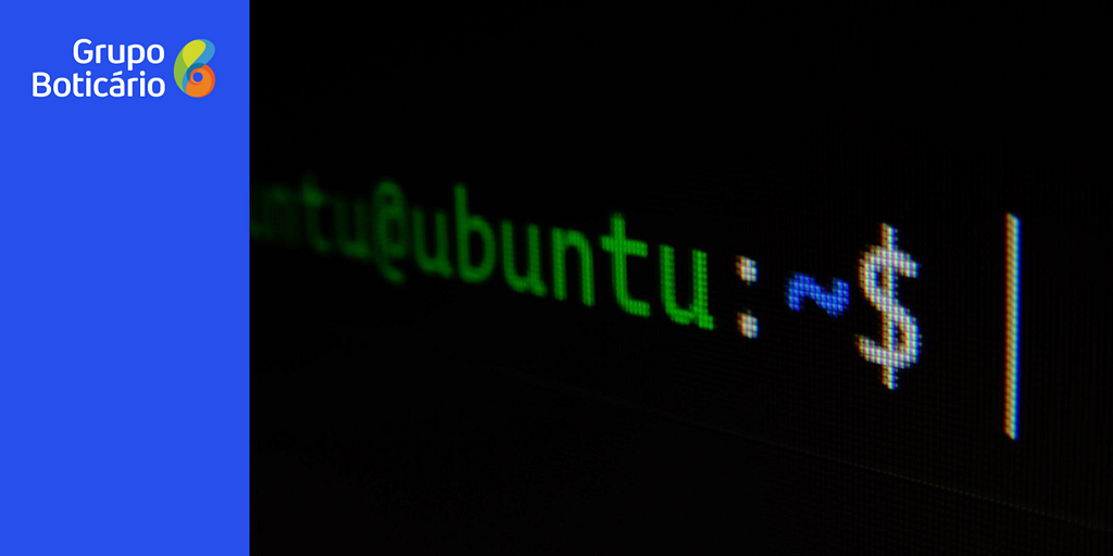 Tela de computador escrito “ubuntu” em linhas de código