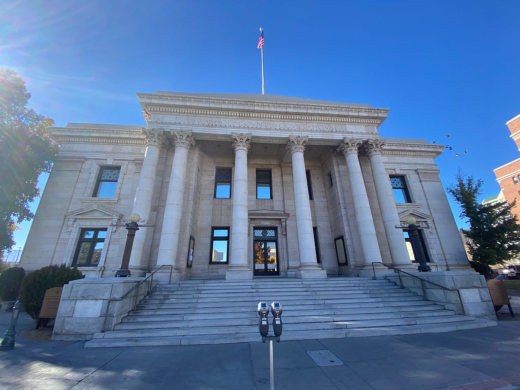 Tradition had new divorcees kiss the columns of the Washoe County Courthouse. Reno Nevada