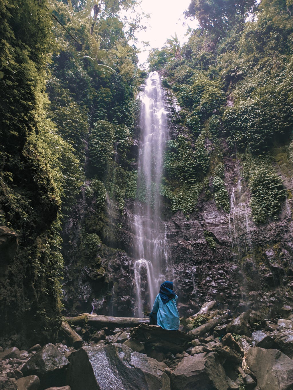 Wisata air terjun curug lawe benowo