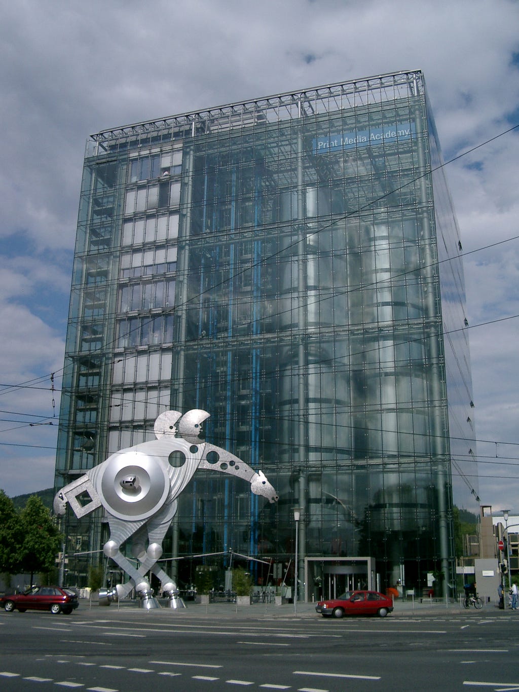 Office and Seminar Building of Heidelberger Druckmaschinen AG, via Wikimedia Commons