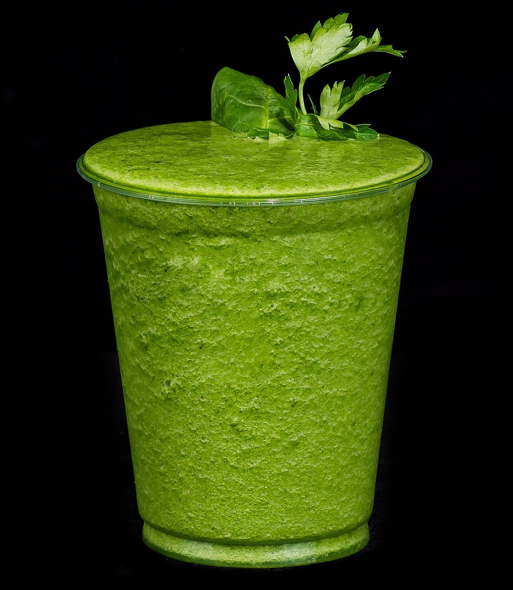 A chunky cup of green juice. Aquired taste, or put lots of piña in it.