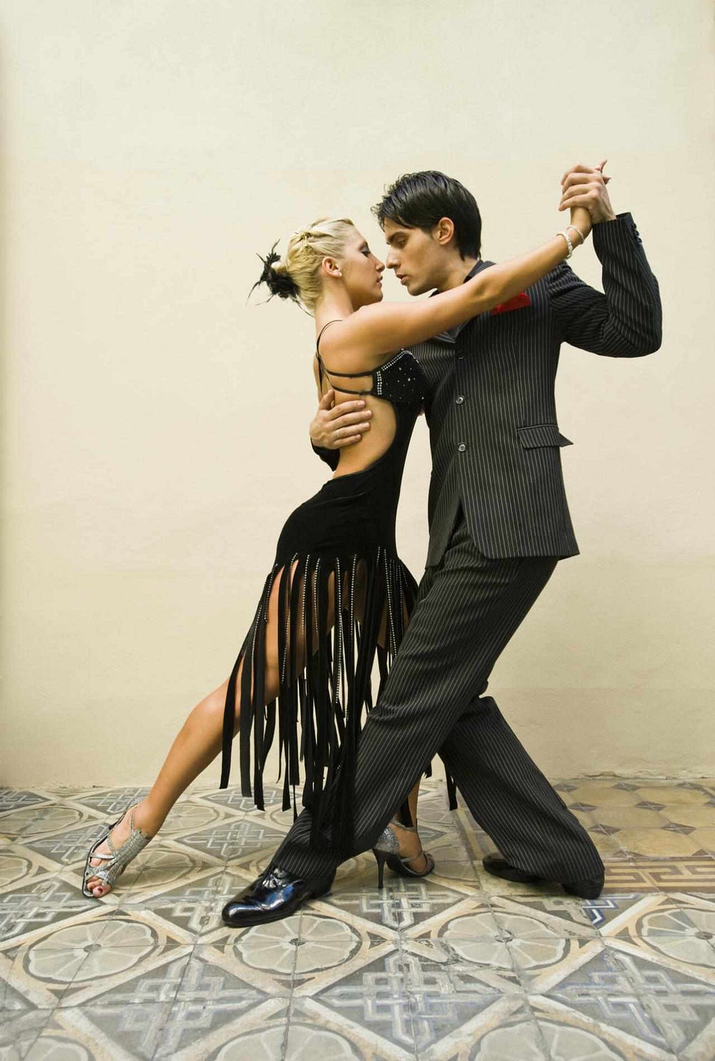 Tango Dance Classes In Dubai