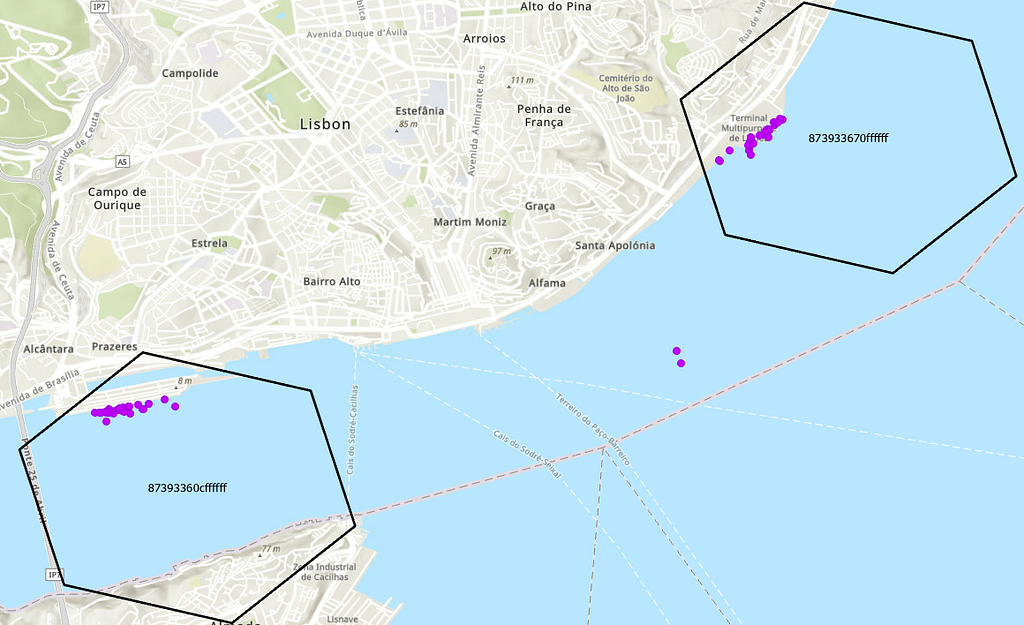 A map showing stopping locations of vessels visiting ports in Lisbon as magenta dots and the boundary of H3 level 7 hexagonal cells.