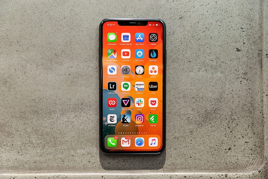 Đánh giá màn hình iPhone 11 Pro: Smartphone có màn hình đẹp nhất
