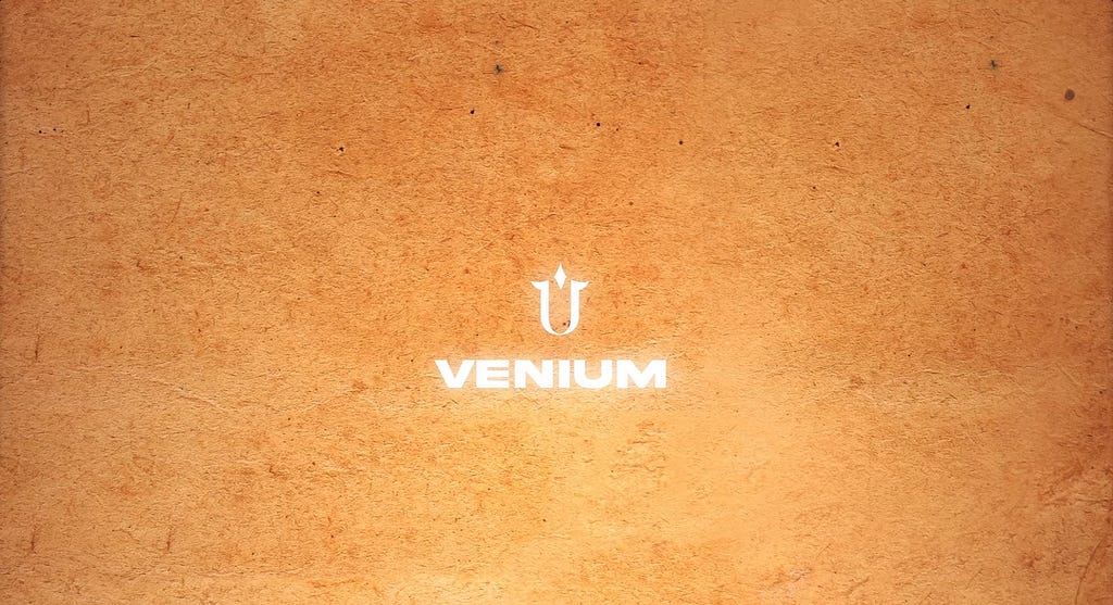 Venium x Scrolly