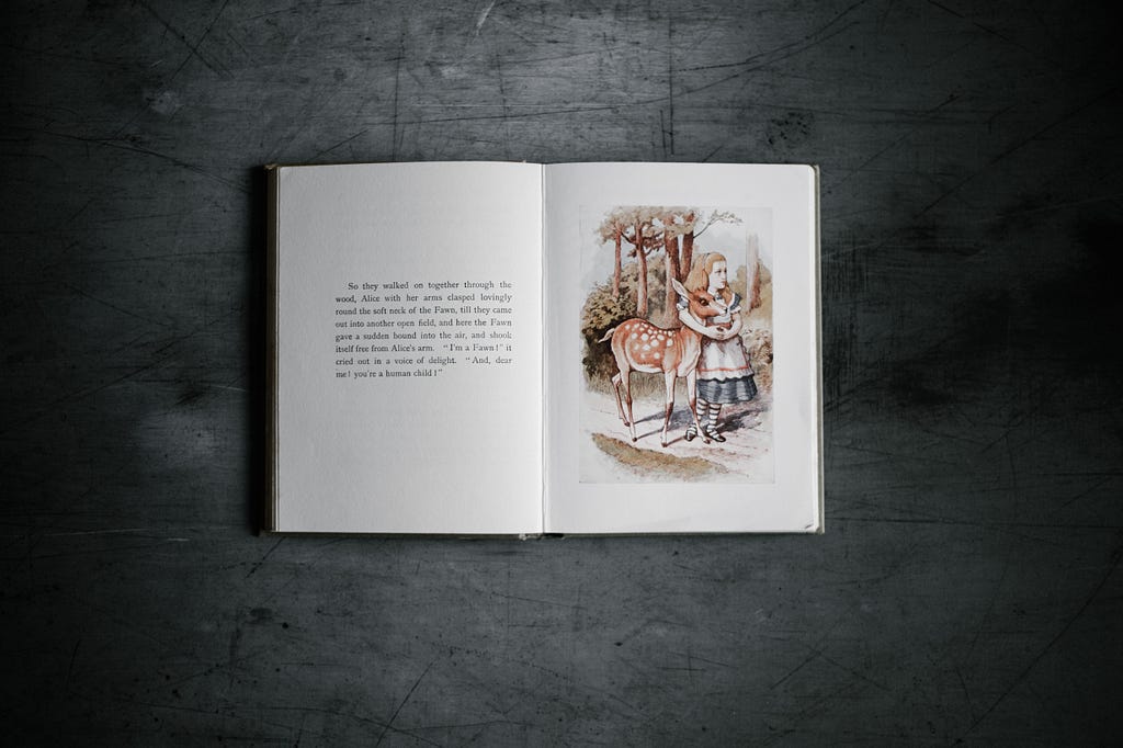 Image of a picture book, Alice in Wonderland