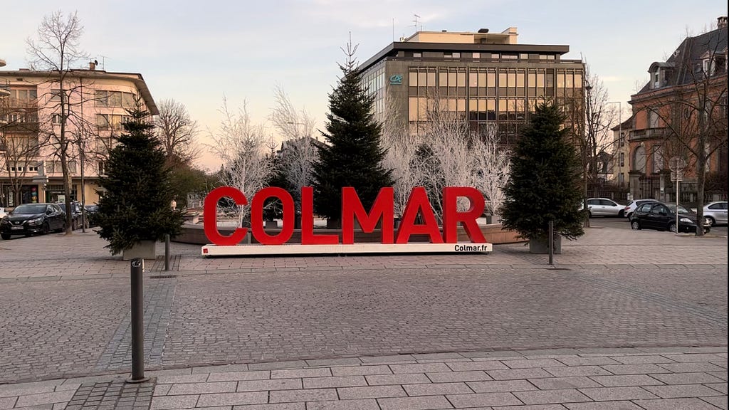 Colmar signage