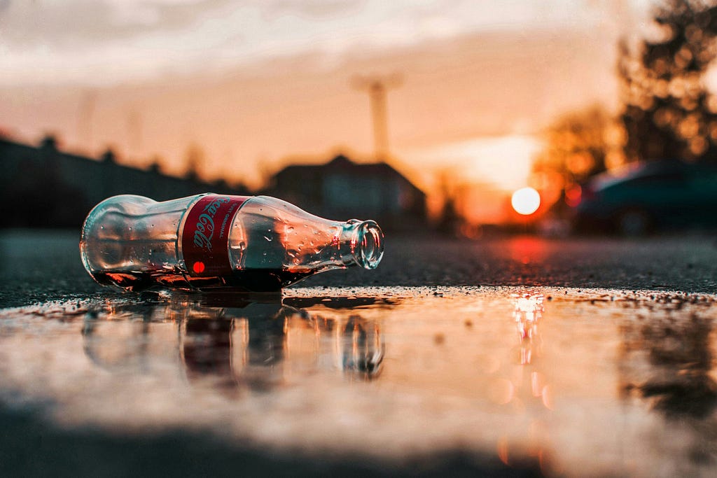 Una botella de cristal por coca-cola