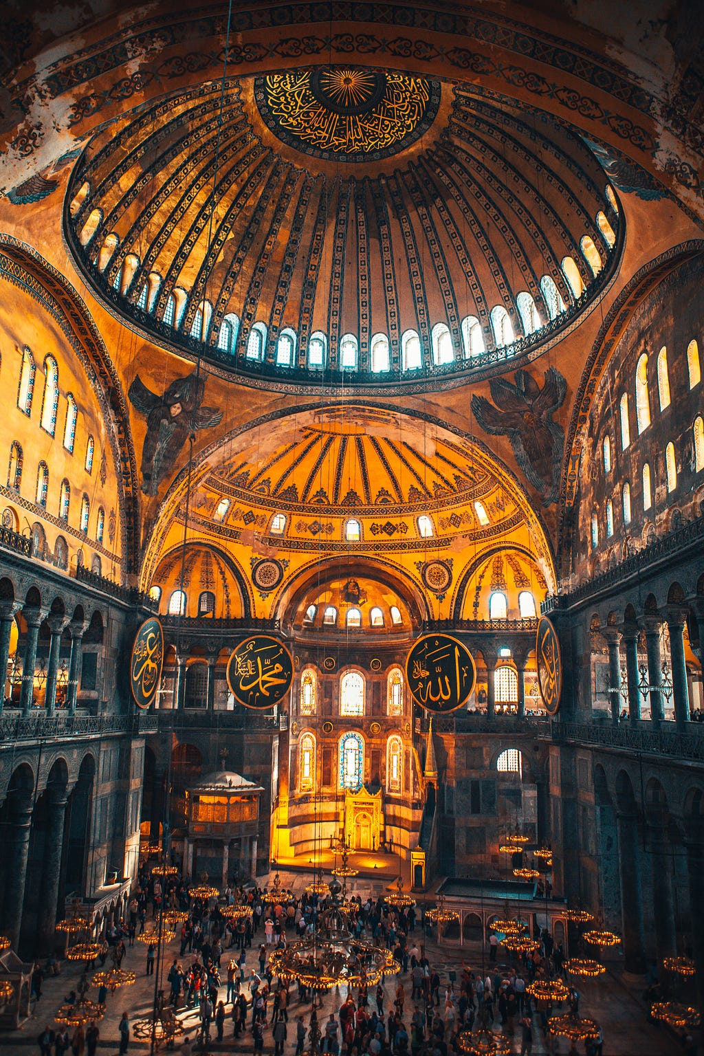 Embarking on an Artistic Odyssey: Must-See Mosques in Istanbul City