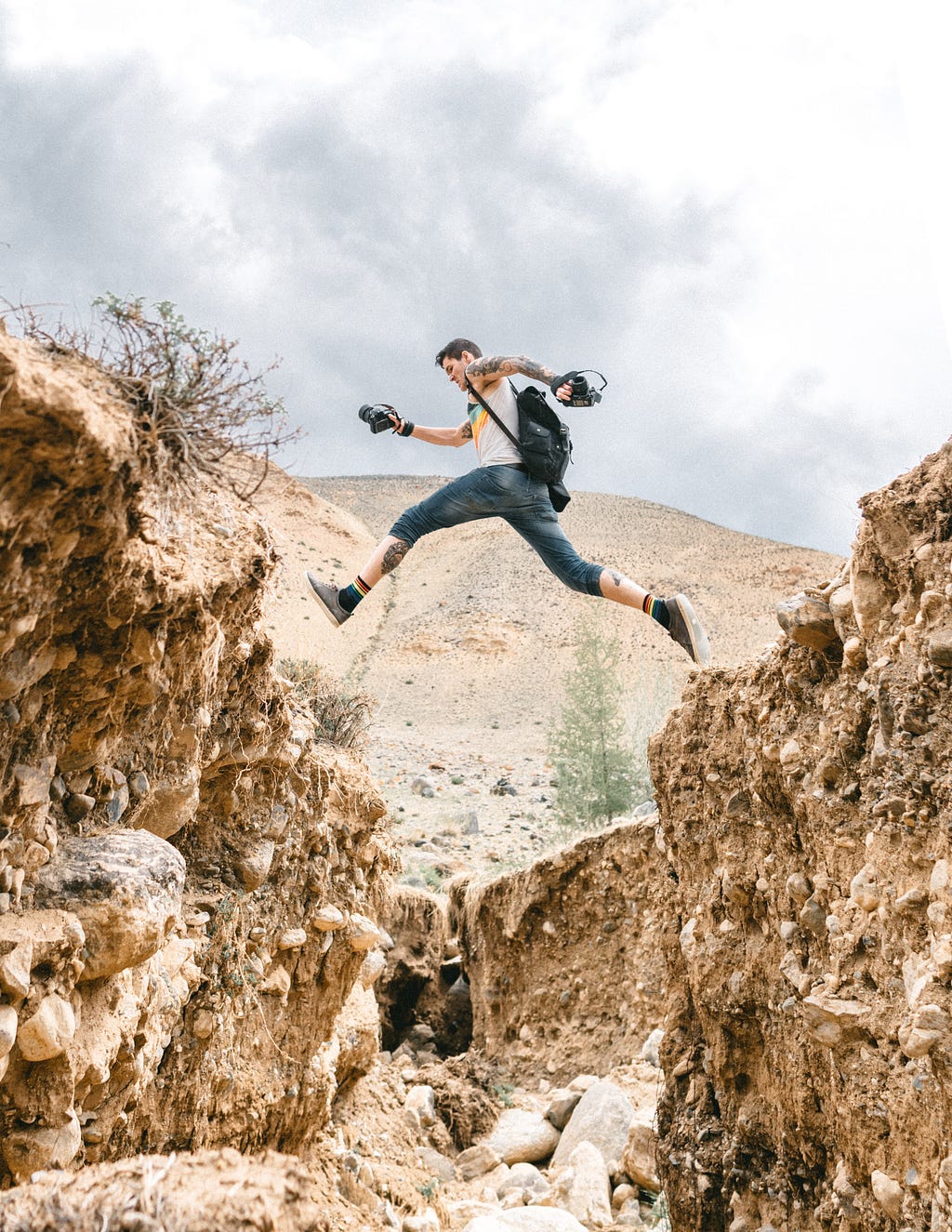 Man jumping over pitfall