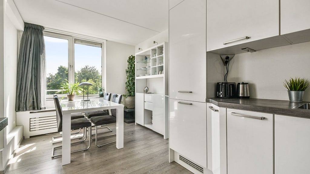 Stainless steel kitchens look pretty and are also sustainable