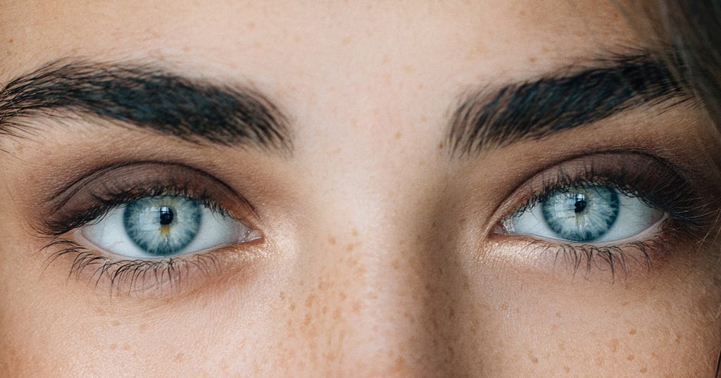 How to choose the best hair color for your blue eyes - wide 1