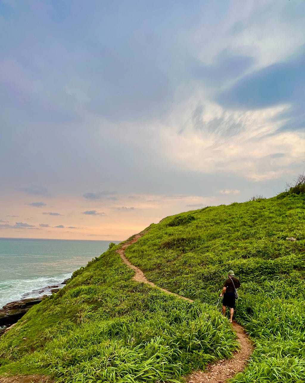 el primer hike, caminando hacia el atardecer de Punta Cometa, Oaxaca