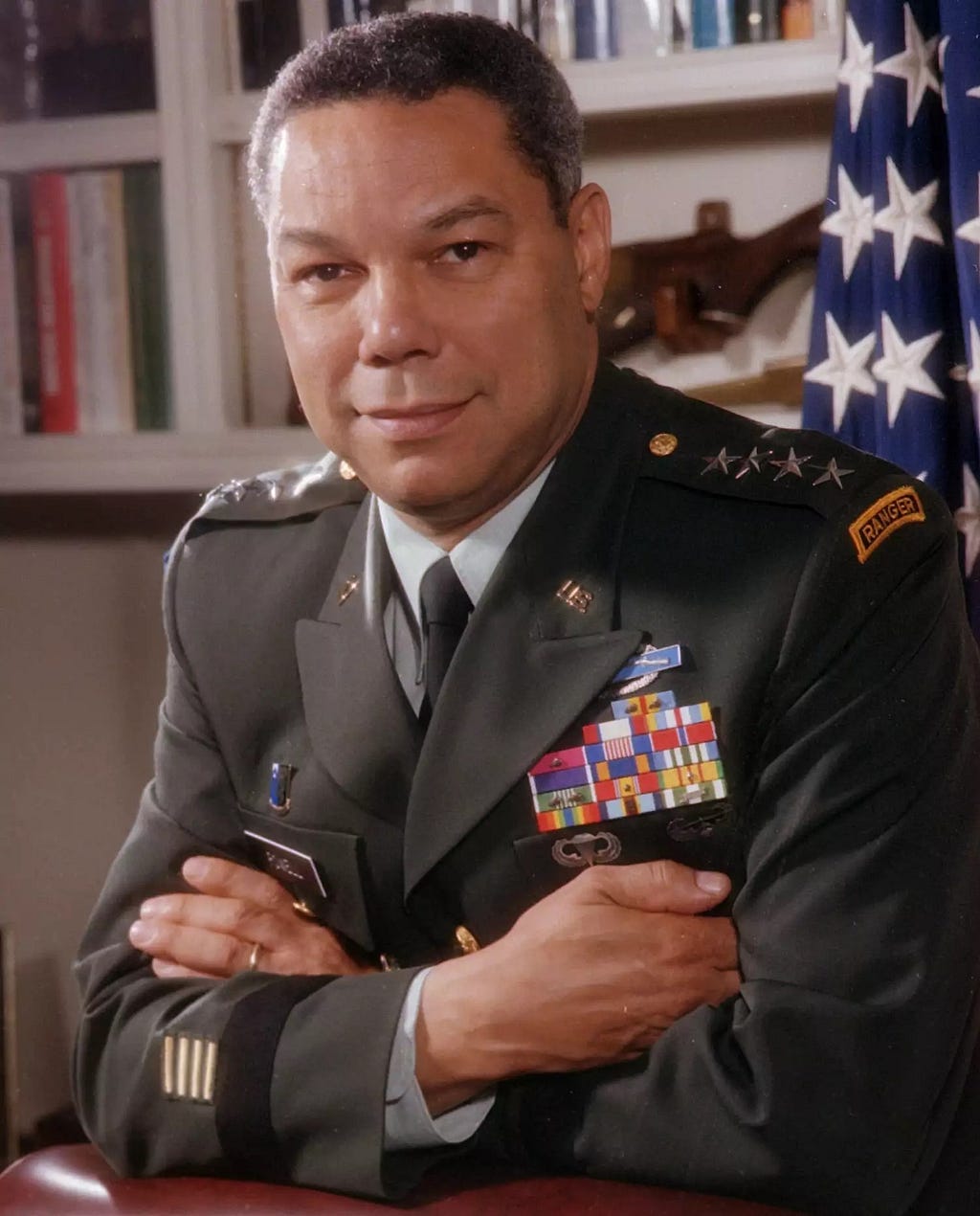 Portrait photo of Colin Powell