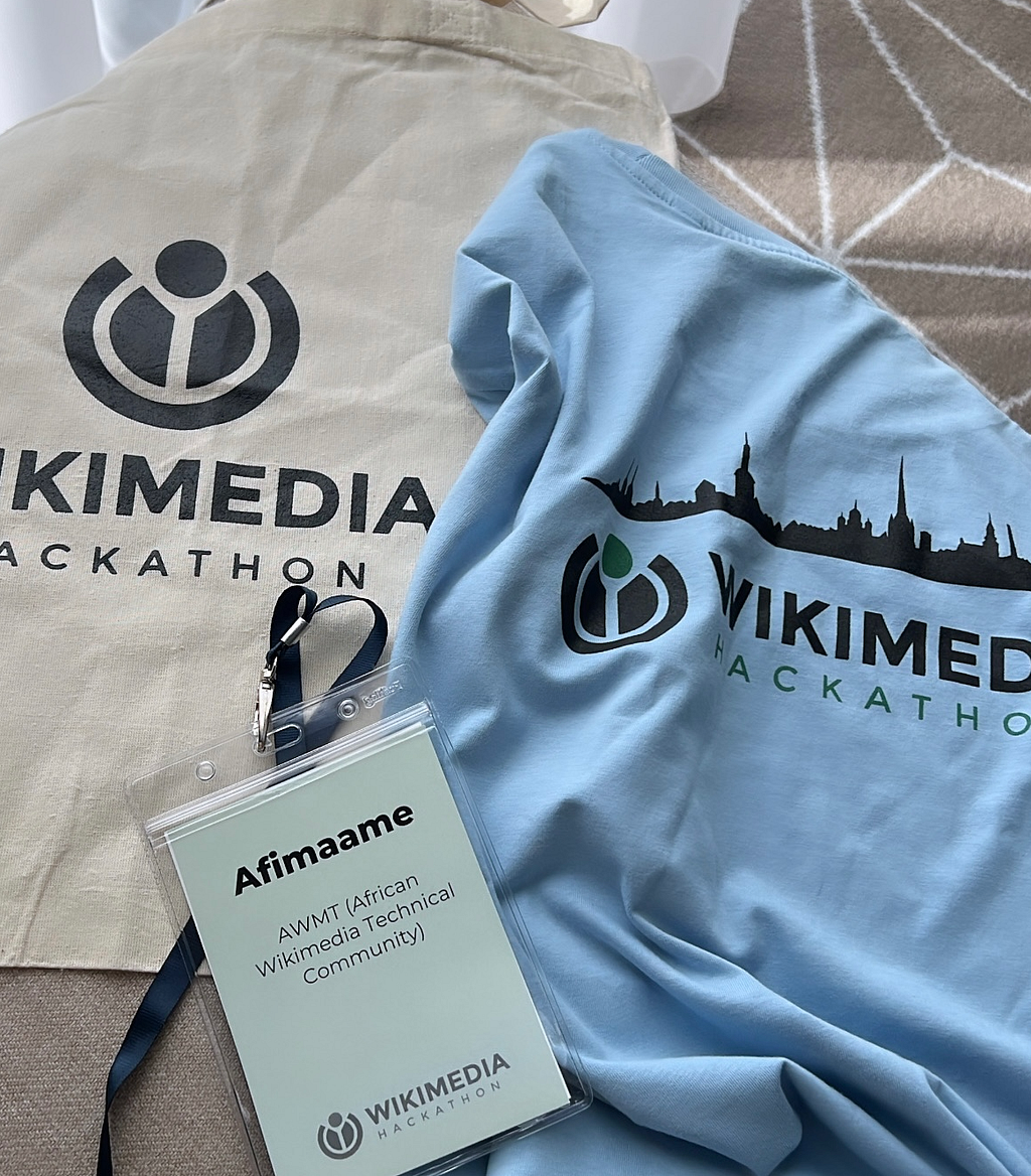 Registration Swags: badge, tote bag and t-shirt