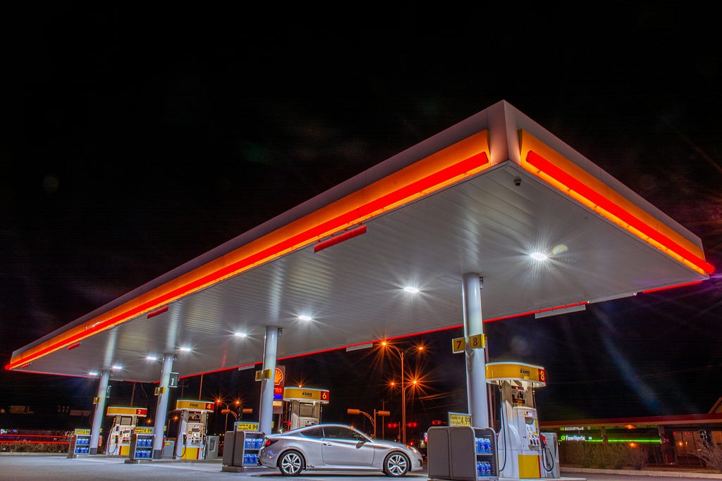 How AI and IoT are Leading to Better Gas Station Solutions?