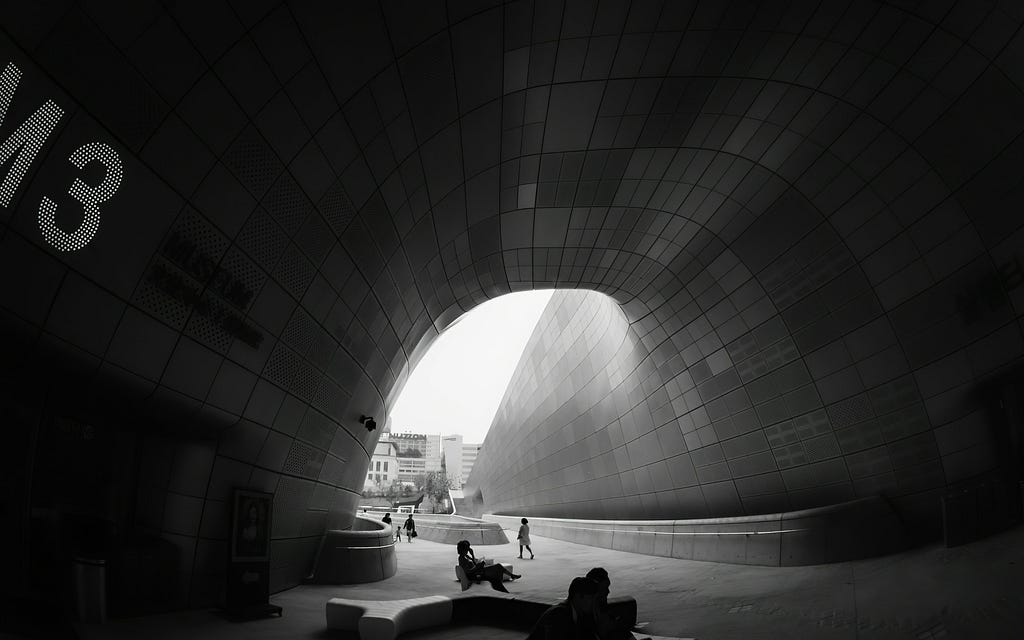 photo of the underside of dongdaemun design plaza