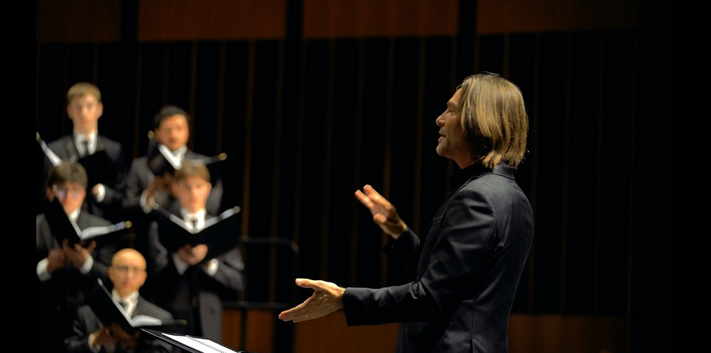 Eric Whitacre conducting the Montclair Choir on the Friday performance in Kasser Theater of Montclair State University.