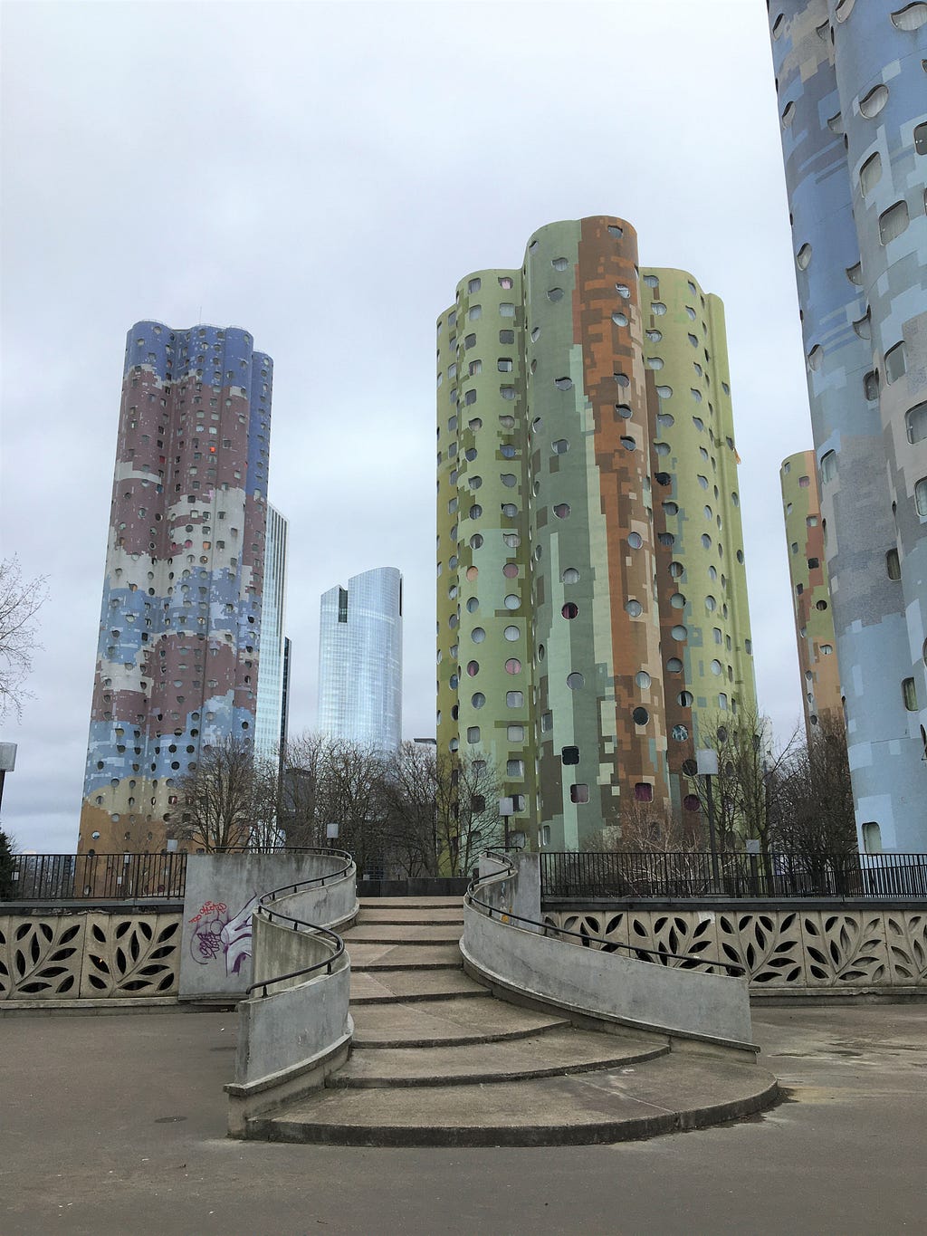 Quartier Pablo Picasso, Nanterre (Tours Aillaud)