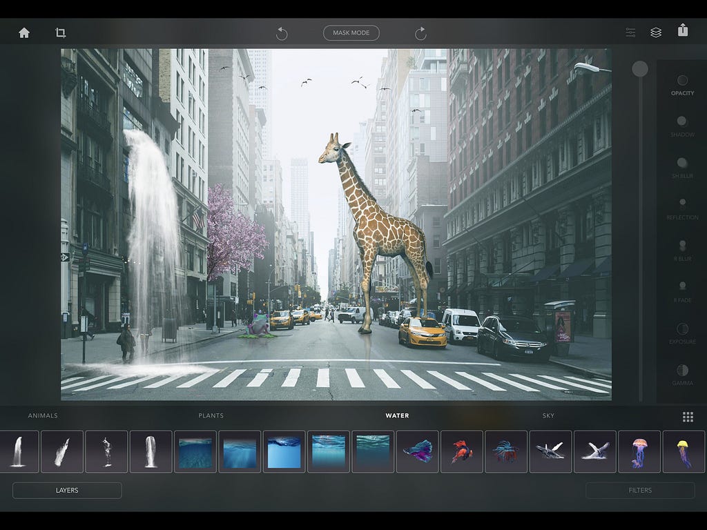 Urban Jungle giraffe in street. Getting started with settings.