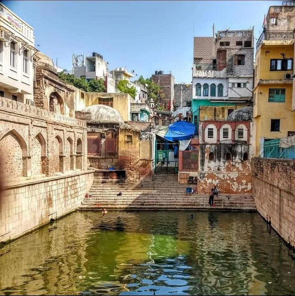 Nizamuddin Dargah baoli image at present