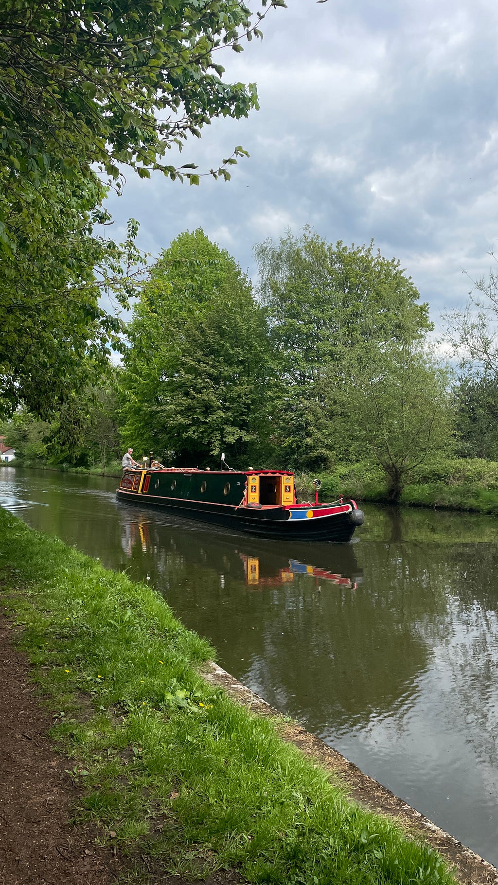 Despite the challenges of limited space and maintenance demands, those who reside on narrow boats find immense rewards in terms of freedom, independence, and a profound appreciation for life’s simple pleasures. In navigating the waterways, these vessels not only transport their inhabitants but also carry the currents of a lifestyle that remains relevant and cherished.