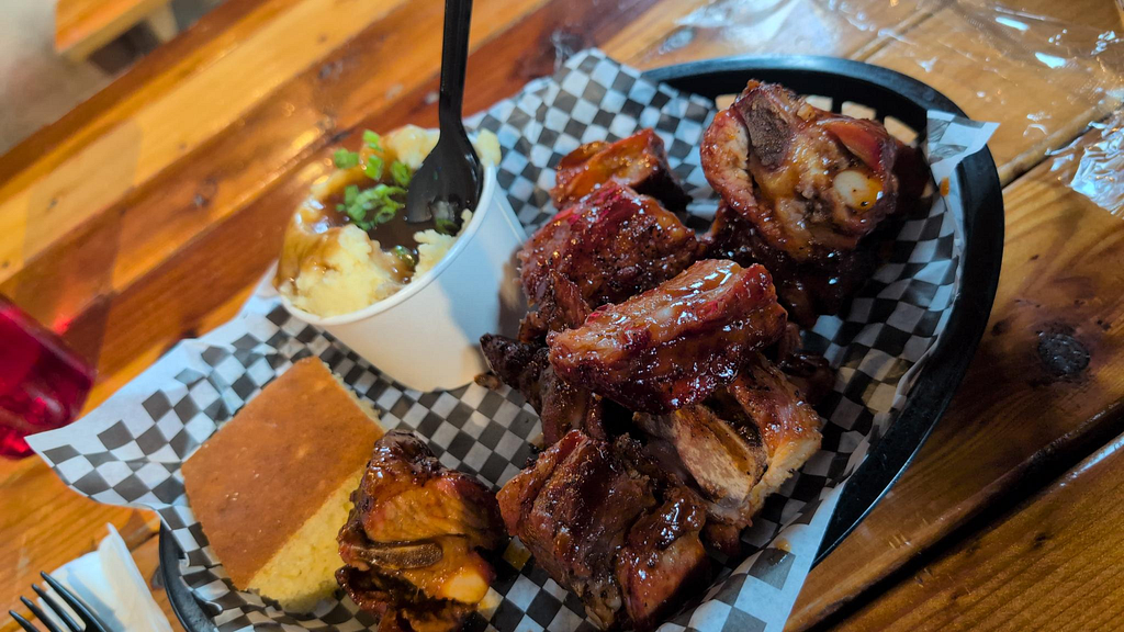 Pat’s the best barbecue in town or so they say.