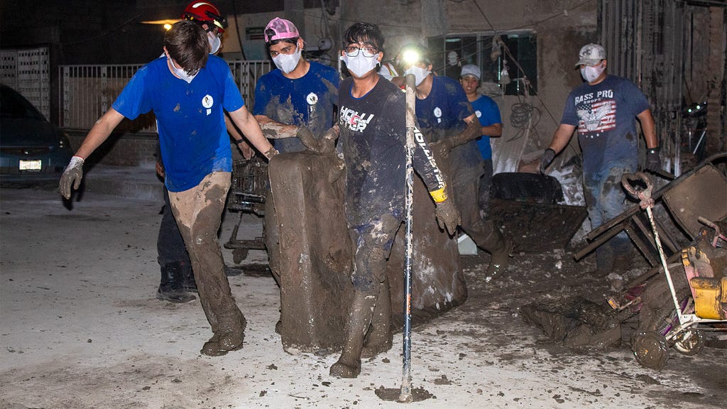 Compasión en Acción lleva esperanza a familias afectadas por las inundaciones en Veracruz