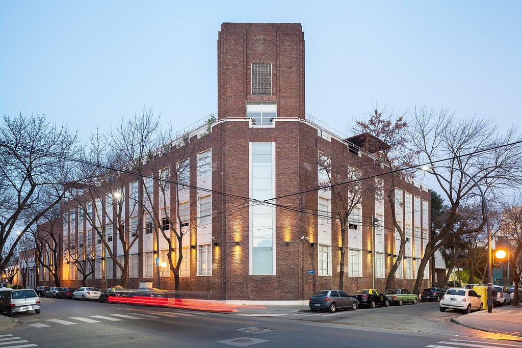 Edificio de Miñones Office Campus