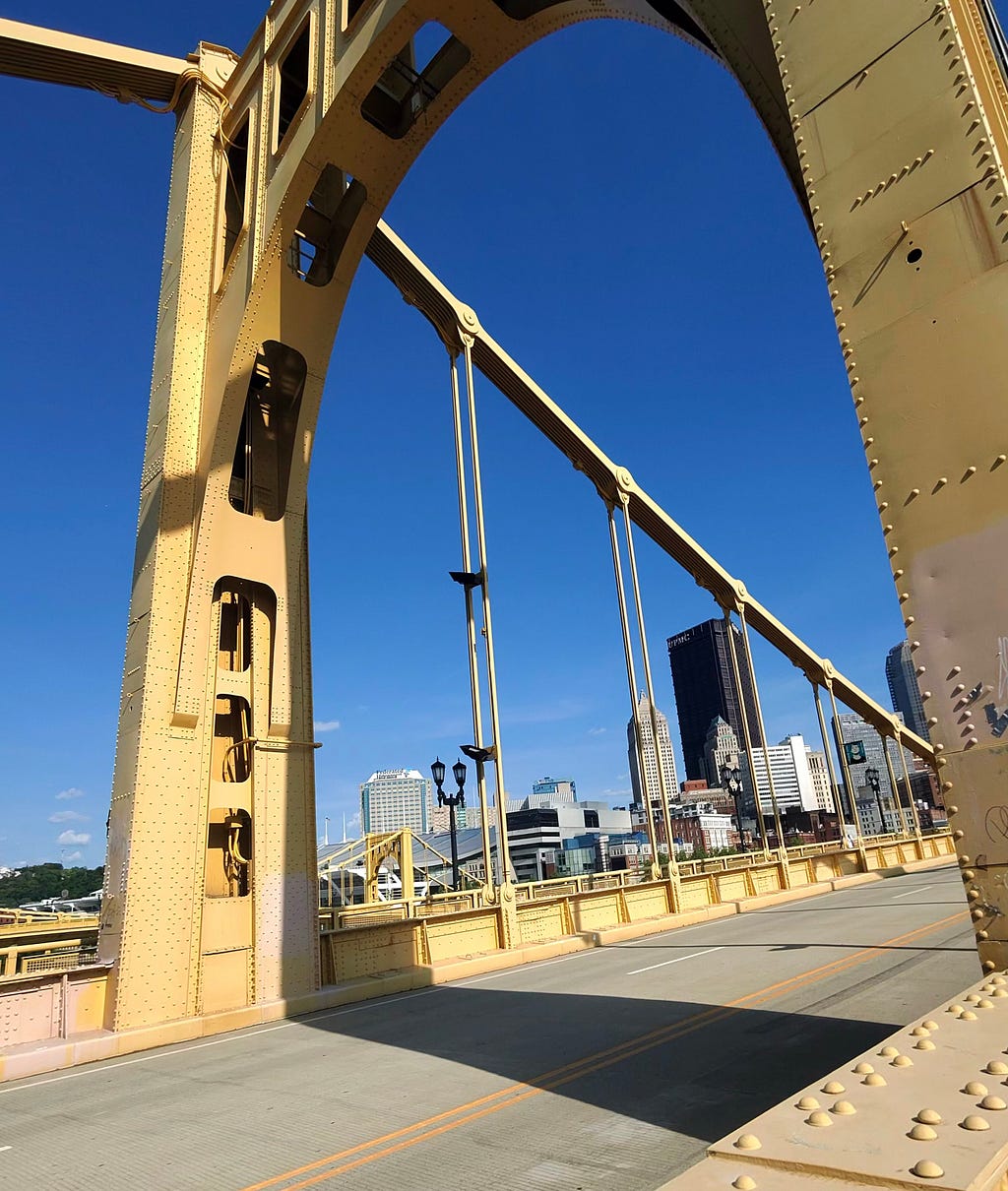 Picture of a bridge in Pittsburg