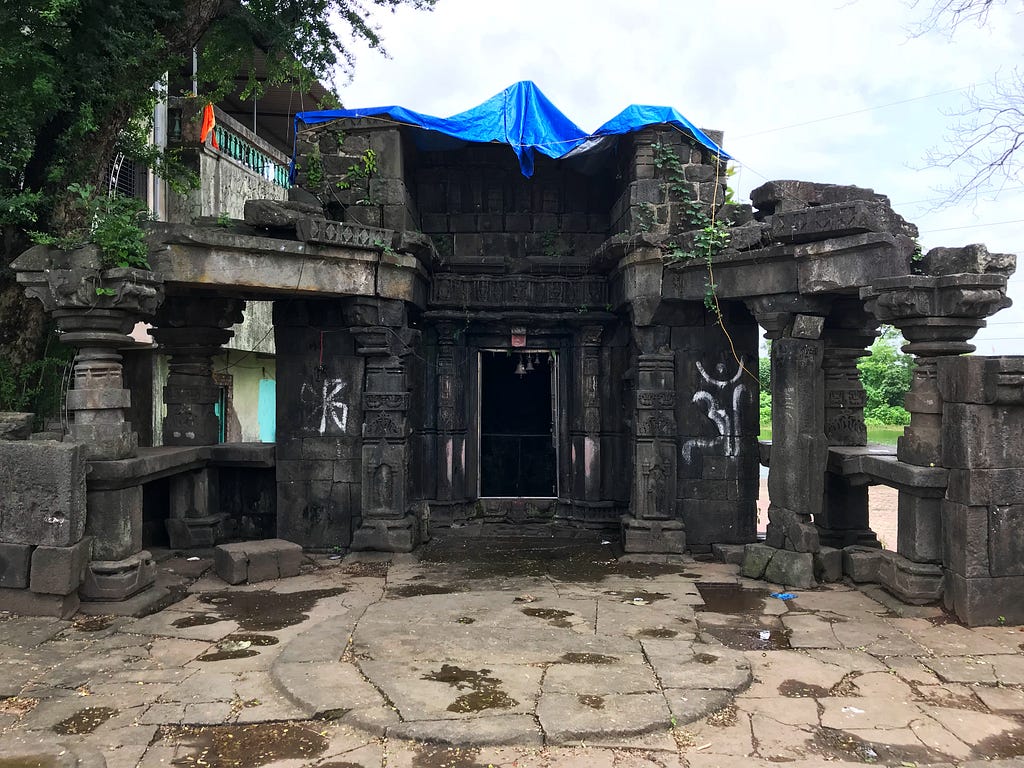 Shiva temple, Lonad, Mumbai