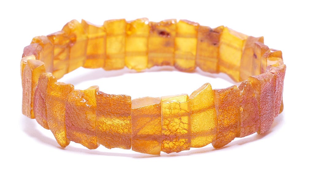 Healing amber bracelet made of premium raw amber gemstones