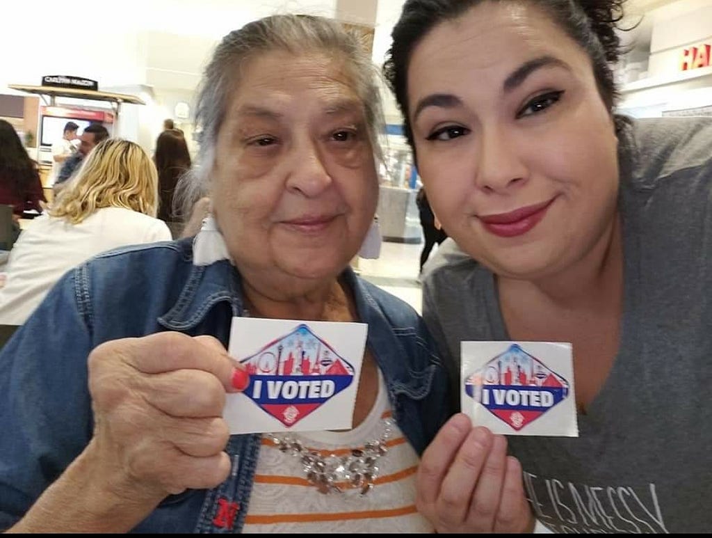 Photo of MoveOn organizer Kenia Leon with her mother