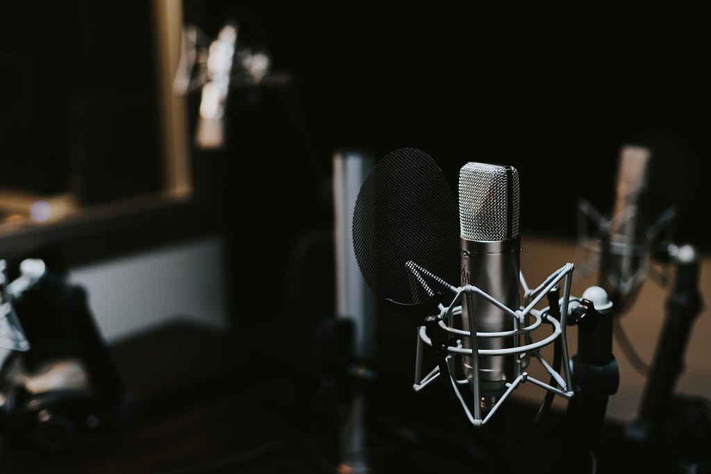 Making audio recording easy on Whatsapp