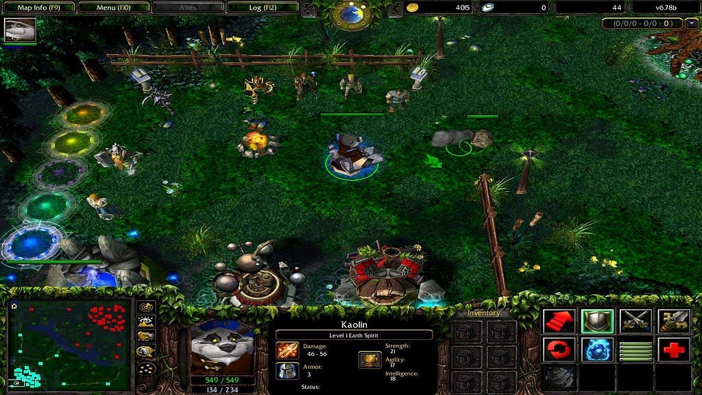 Cenário do mod DotA mostrando alguns heróis espalhados pelo mapa
