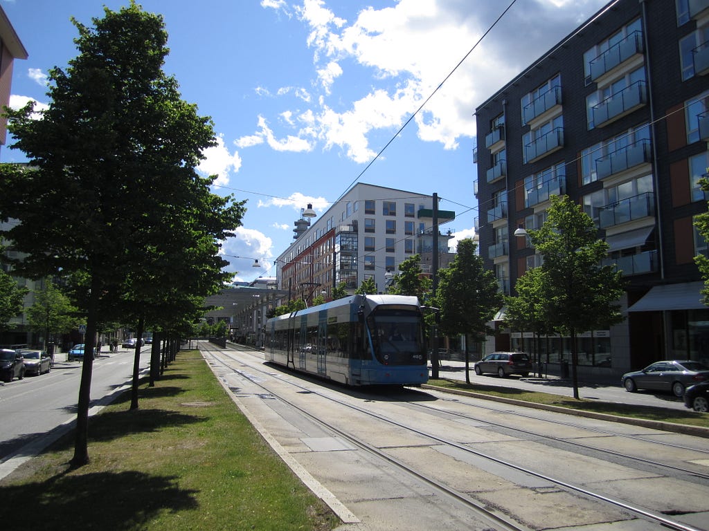 An image of a city that exhibits common traits of carbon neutrality.