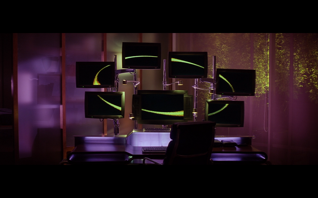 A screenshot of Travolta’s 7 screen display setup
