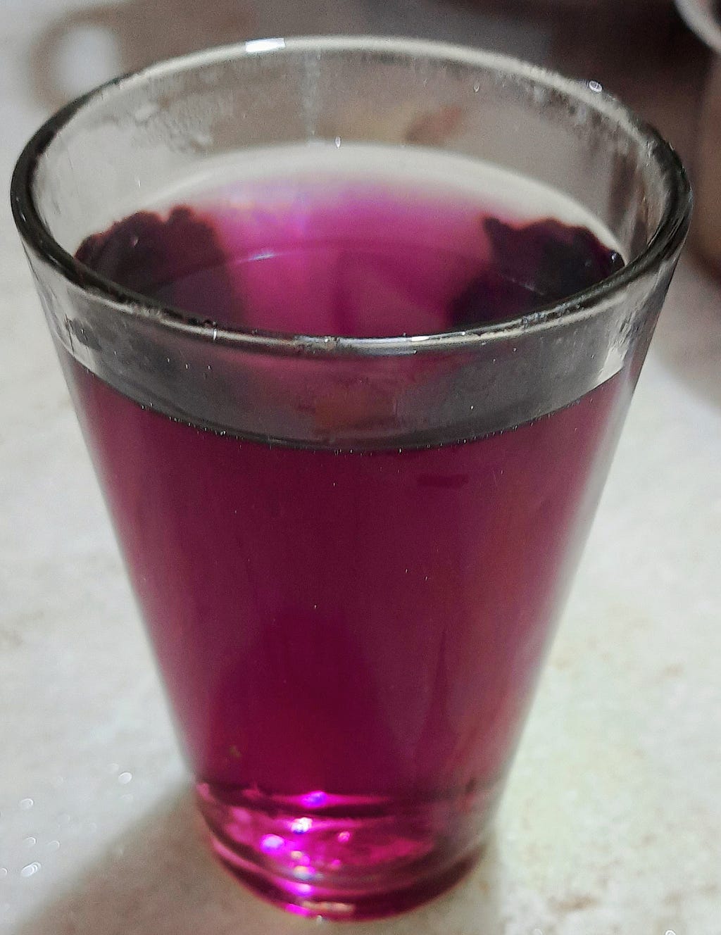 Hibiscus tisane in a glass